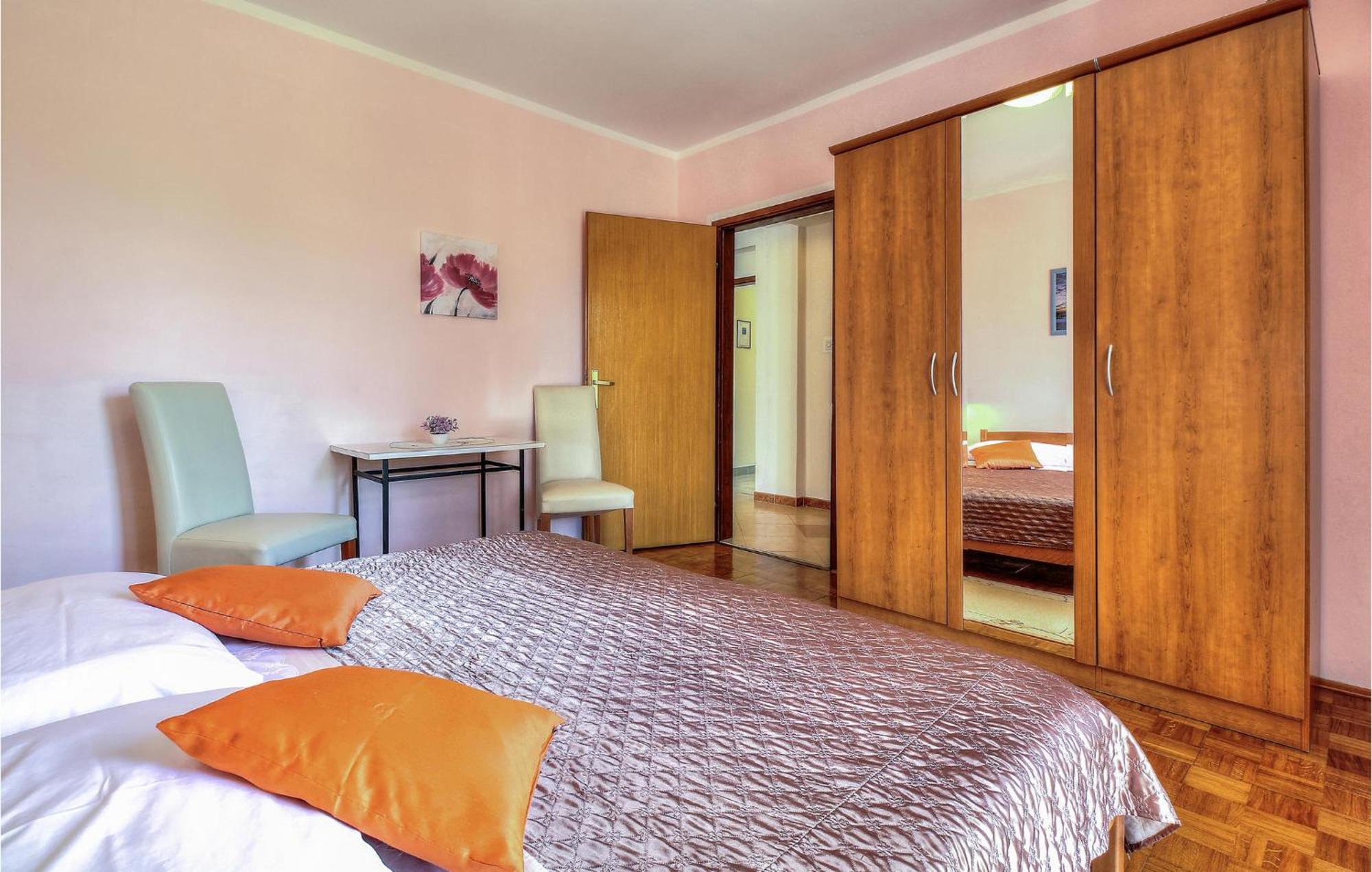 Amazing Apartment In Porec With Wifi Экстерьер фото