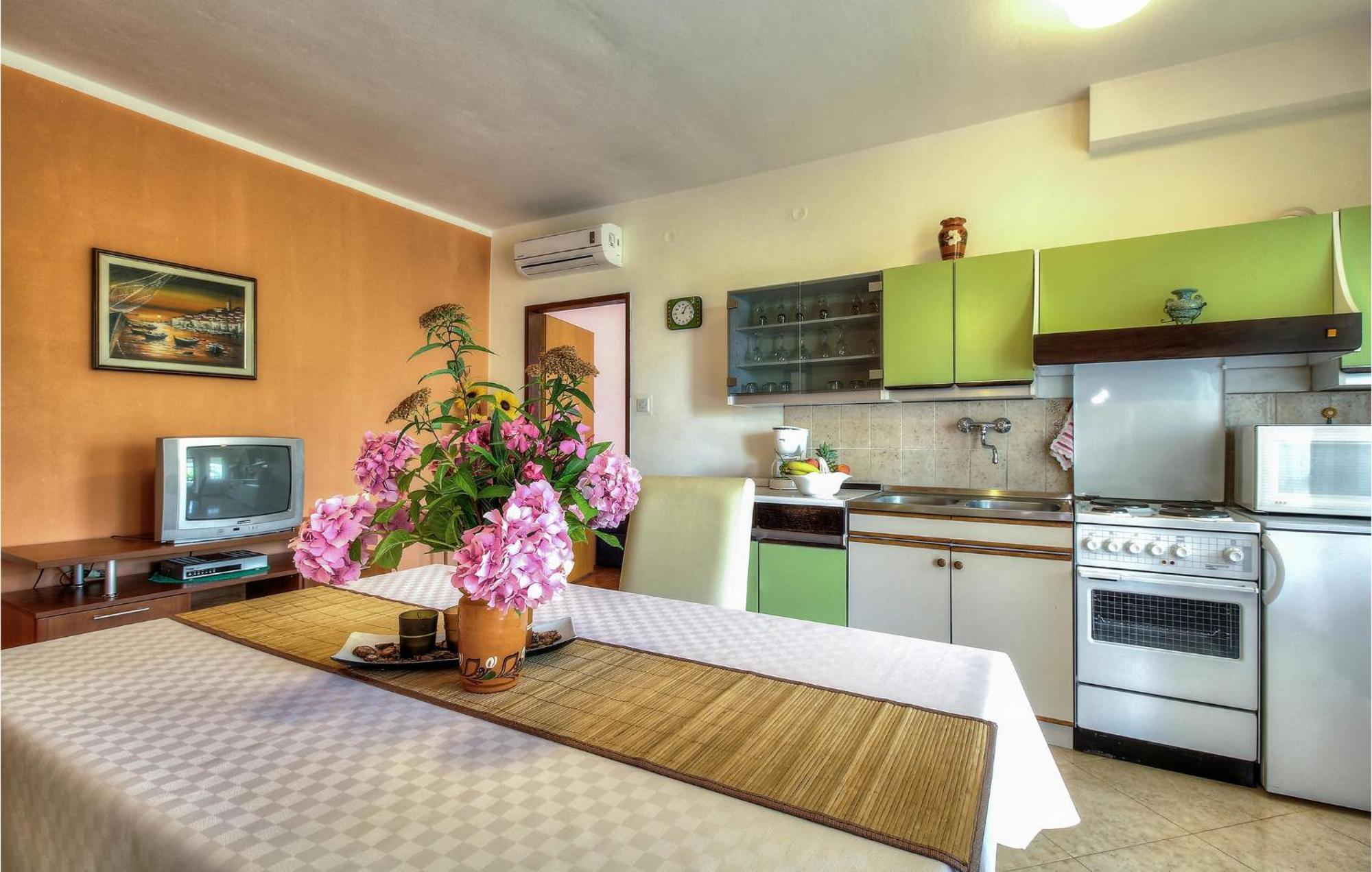 Amazing Apartment In Porec With Wifi Экстерьер фото