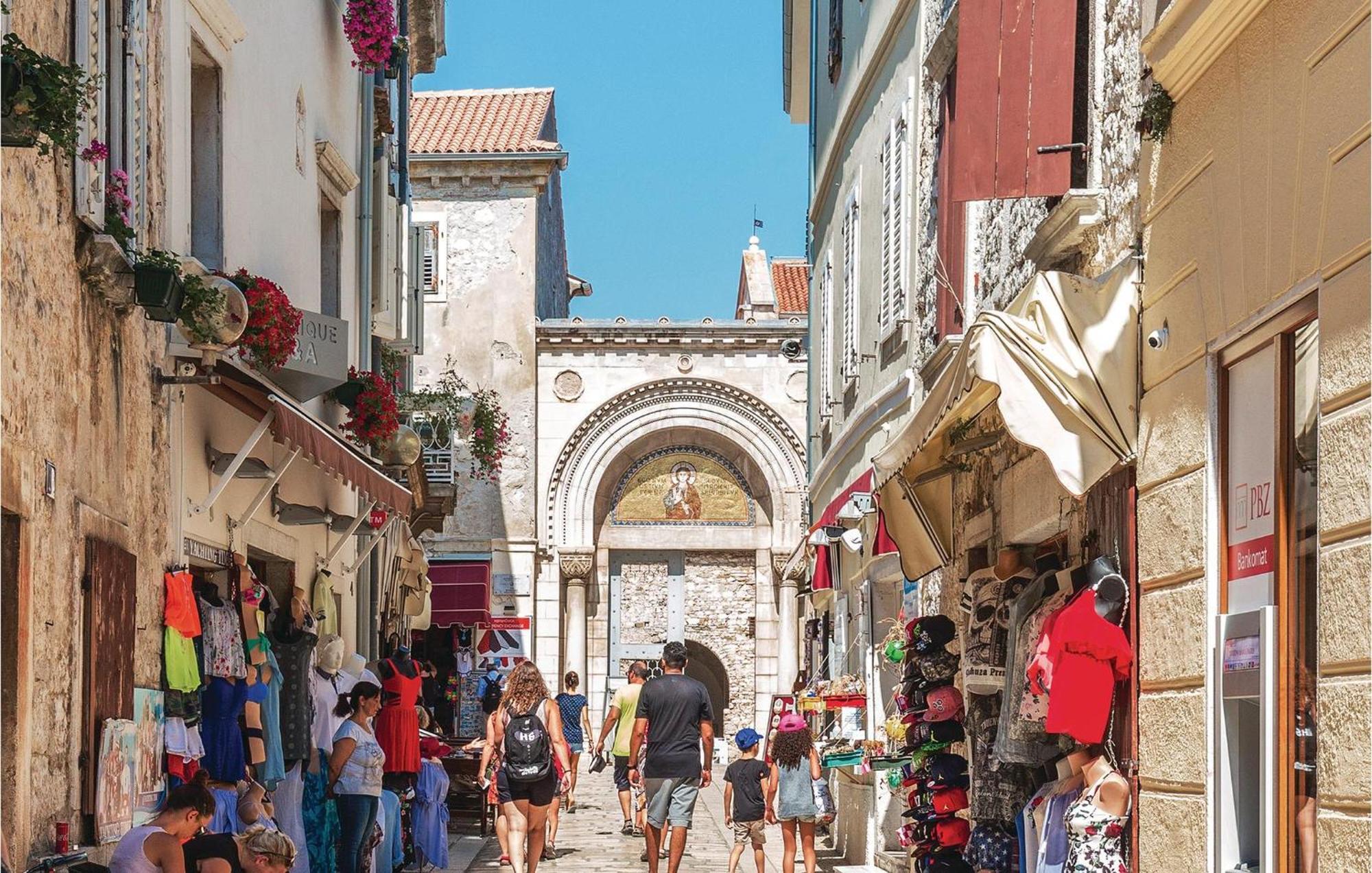 Amazing Apartment In Porec With Wifi Экстерьер фото